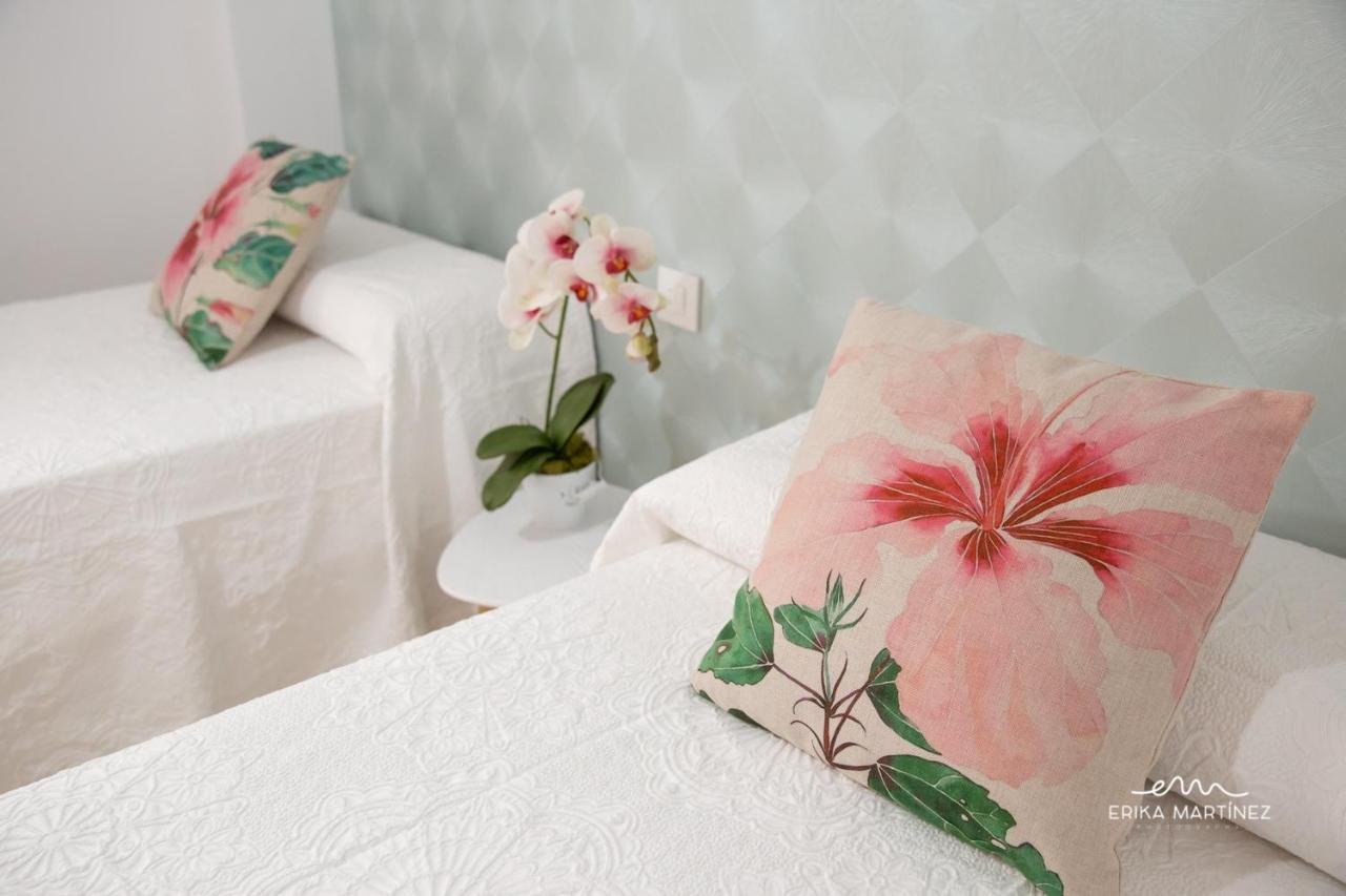 Apartment Pale Cream Mrz Jerez de la Frontera